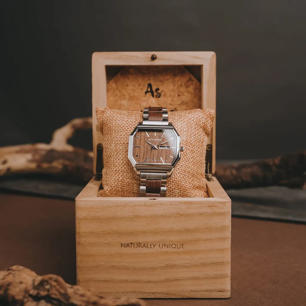 Holzkern Gaudí|DAMES Horloges|Horloges